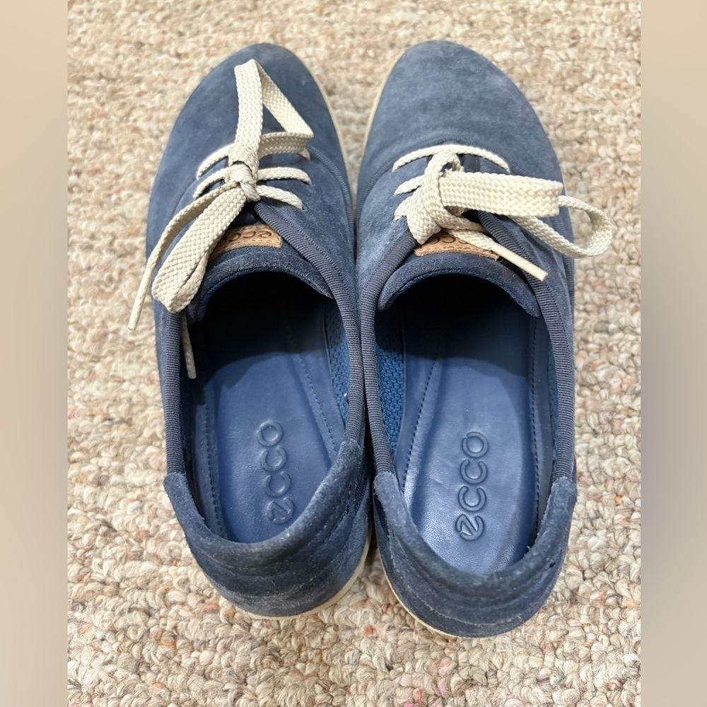 Ecco Soft 7 Women’s Suede Shoes Size 7 Blue - Picture 3 of 8